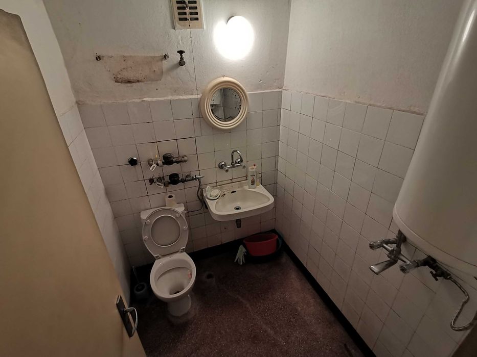 Дава се под наем Тристаен апартамент в Бургас, Лазур - 90 кв.м за 204 € - Снимка #4