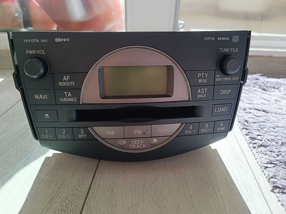 Тойота РАВ4 CD Player