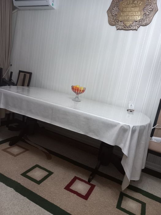 Продам Стол 2.0х2.5