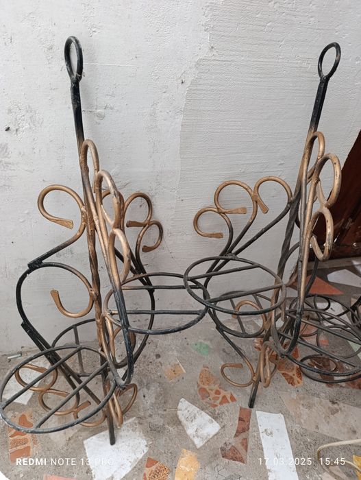 Цветочница из металла