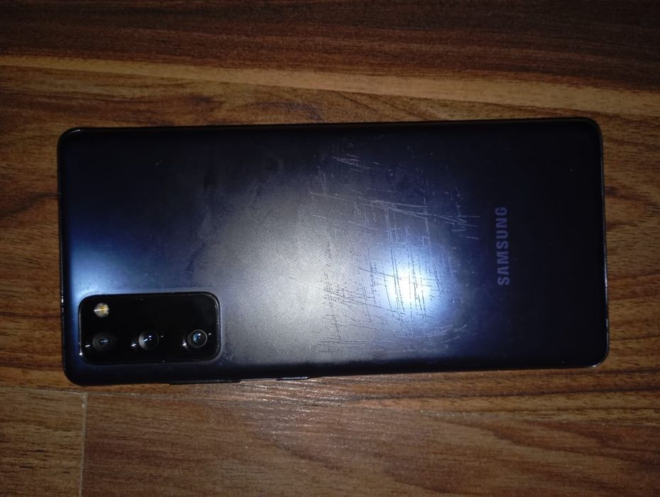 Samsung s20 fe 128/6