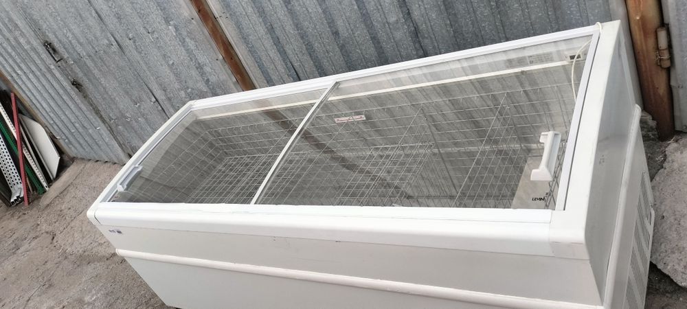 Морозильник Холодильник