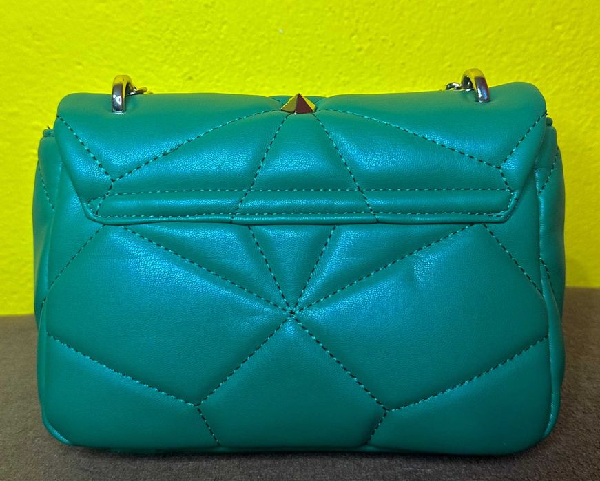 Дамска зелена чанта