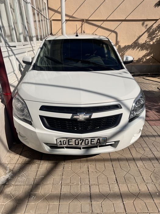 Chevrolet cobalt 2015 yil