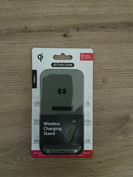 Безжична зарядна стойка (Wireless Charging Stand) – 15W Fast Charge