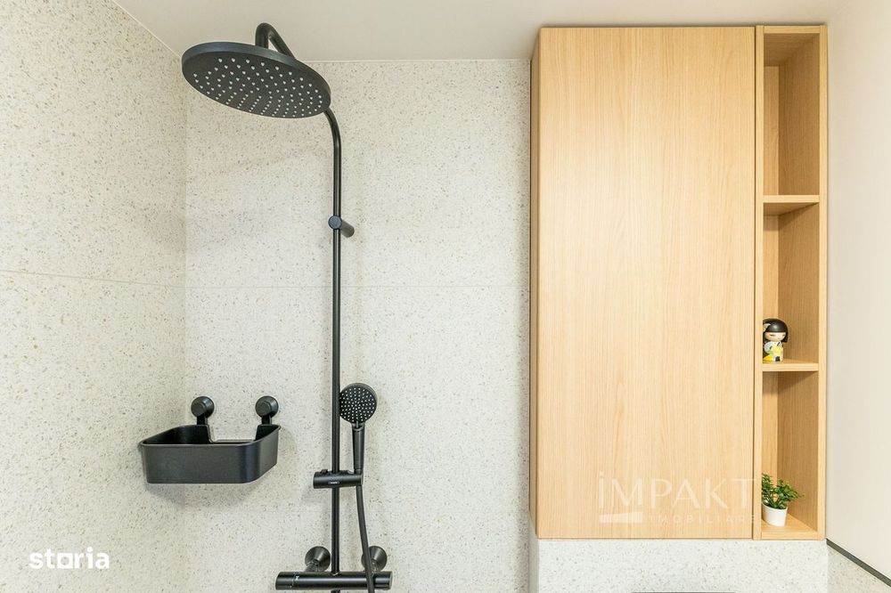 Apartament cu 3 camere LUX, în Zorilor!