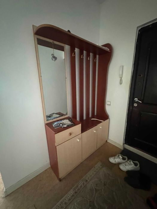 продам шкаф для прихожей