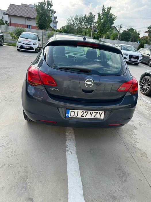 OPEL Astra 2010 — imagine 4