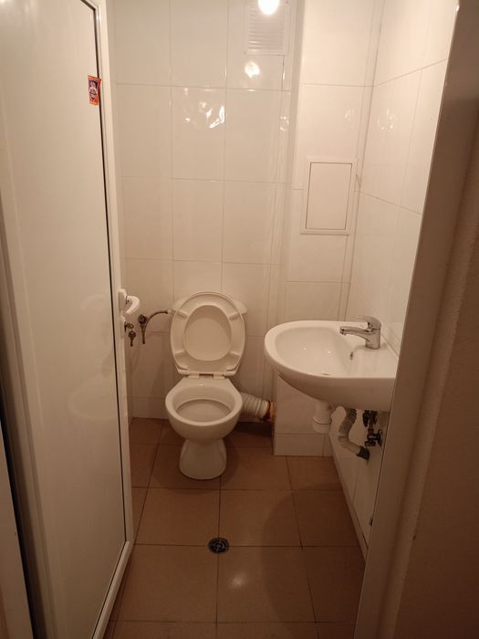 Дава се под наем Магазин в Пловдив, Централна гара - 120 кв.м за 765 € - Снимка #8