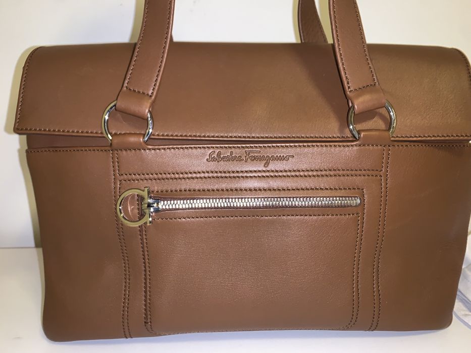 Geanta de piele “Salvatore Ferragamo”