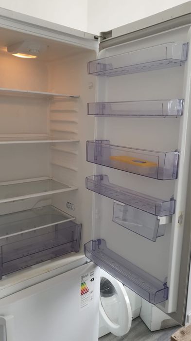 Продается холодильники