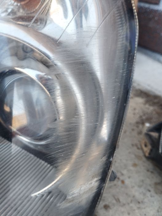 Продам фары приора би лэд