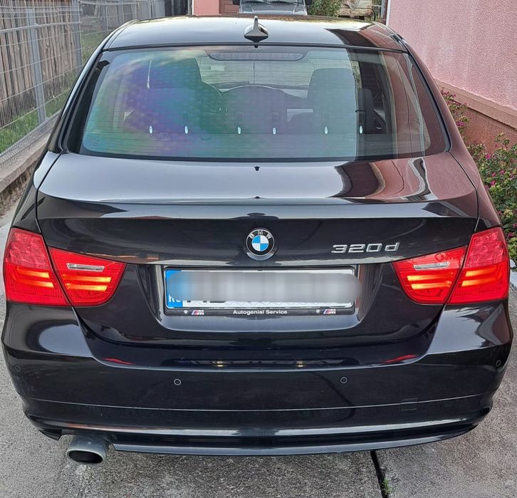 Vând Bmw seria 3 E90 facelift