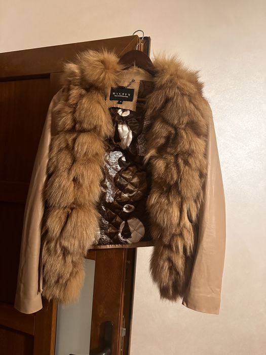 Haina  piele cu blana vulpe