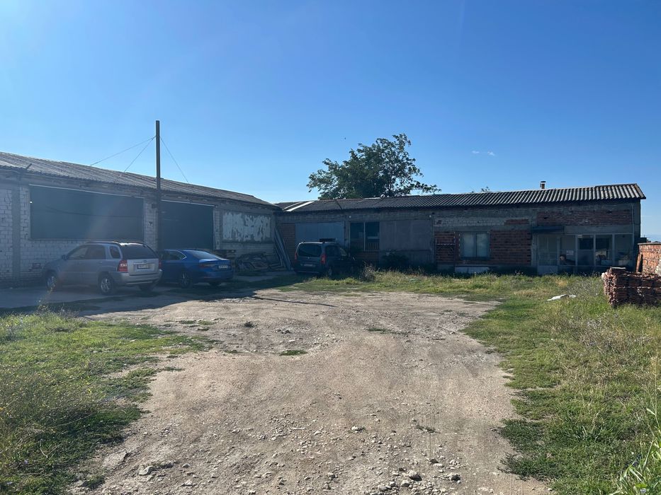 Продава се Промишлена сграда в Раковски - 423 кв.м за 241 €/кв.м - Снимка #1