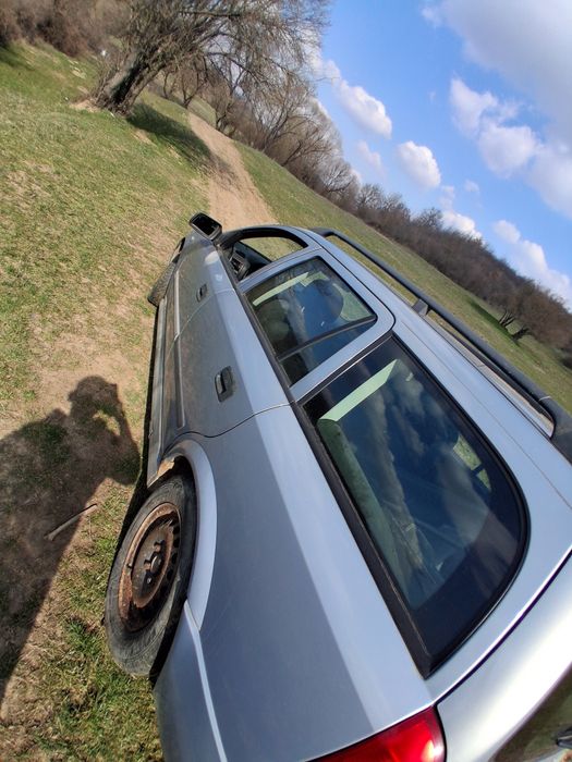 Vand opel astra g cu portbagajul mai mare ca frigiderul lui bunicata