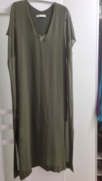 Rochie Zara verde xxl si pantalon alb bumbac