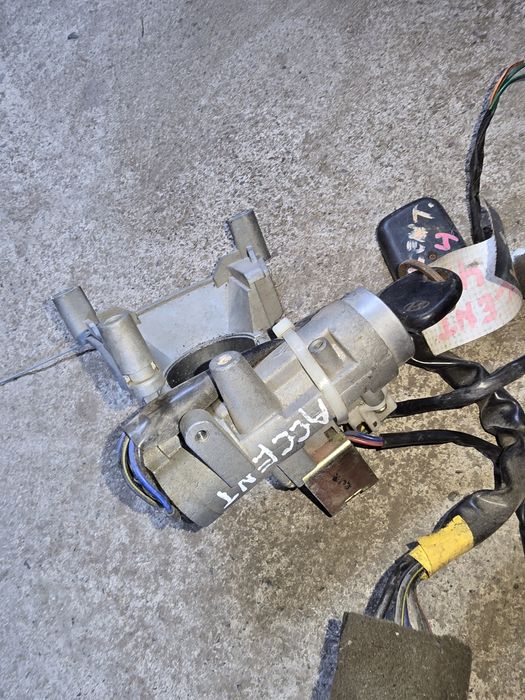 Замок зажигания Хендай АКЦЕНТ 2002 Hyundai