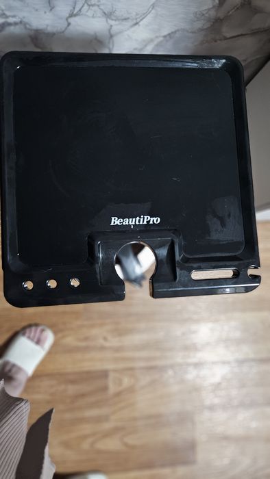 Парикмахерский помощник