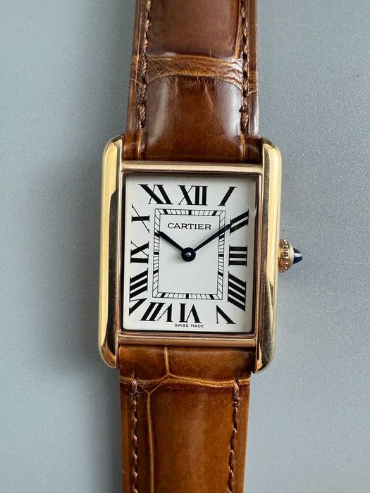 Унисекс часовник Cartier Tank с кварцов механизъм