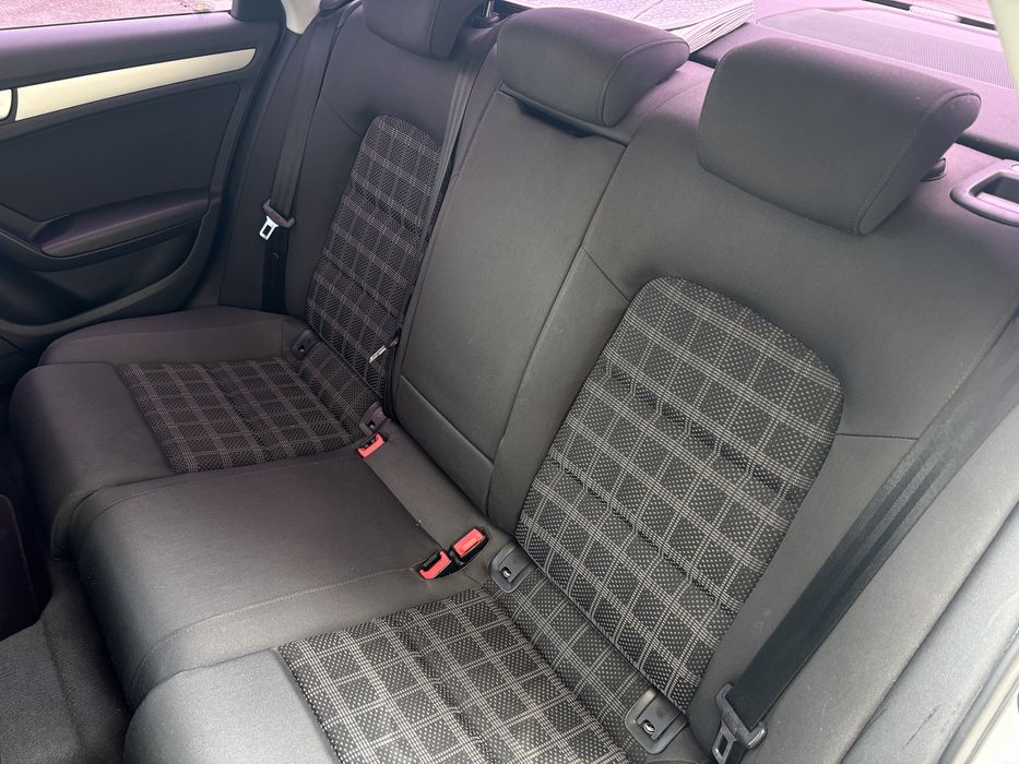 Audi A4 b8 an 2011, 2.0 TDI 143 CP cod motor CAGA