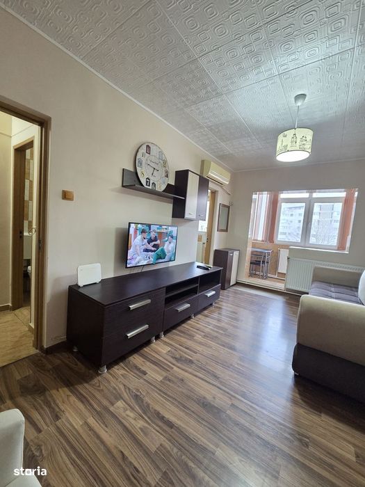 Garsoniera Str Hipodrom etaj 4