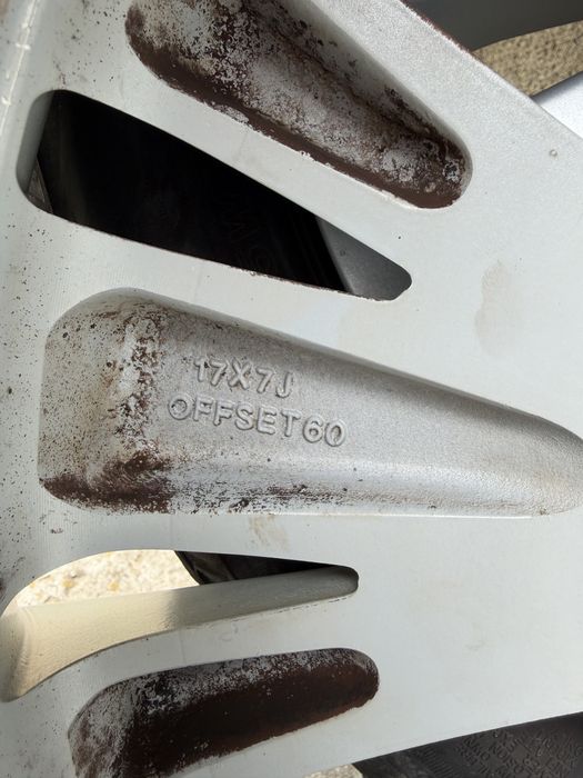 Оригинални джанти с гуми Mazda 5x114.3 17цола