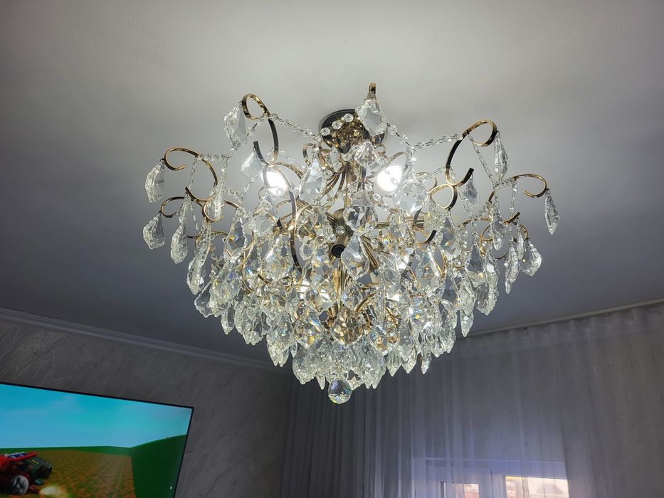 Продам люстру бу