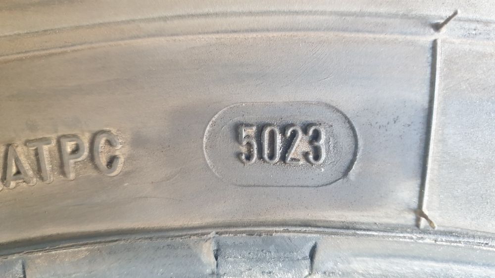 Всесезонни гуми 245/70/16 АТ. DOT 5023г.