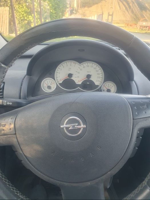 Opel Corsa 1.2 benzină