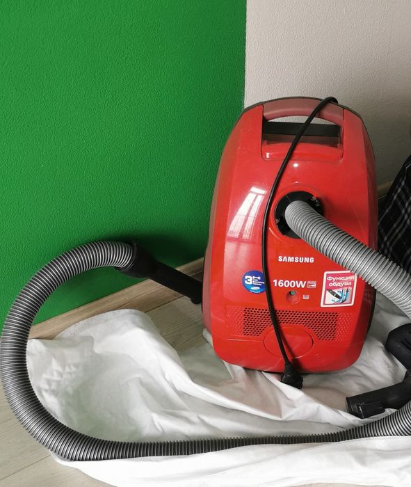 Пылесос Samsung 1600W