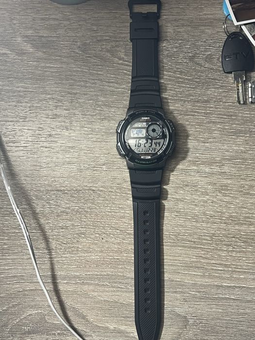часовник casio в добро състояние.