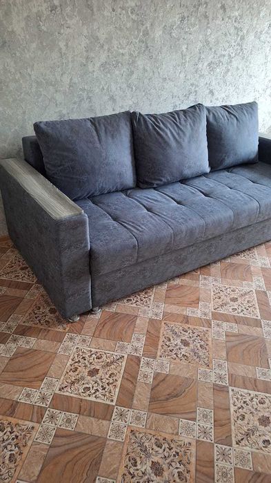 Продам диван в хорошем состоянии