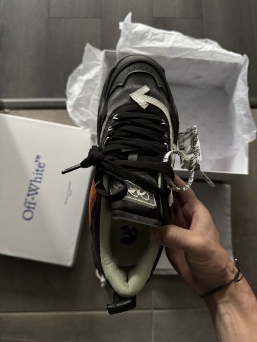 Обувки Off-White