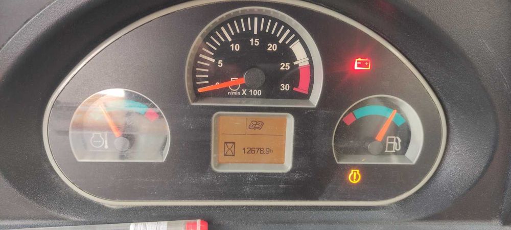 Багер Caterpillar 428F Backhoe Loader товарач само за 90000лв. без ДДС