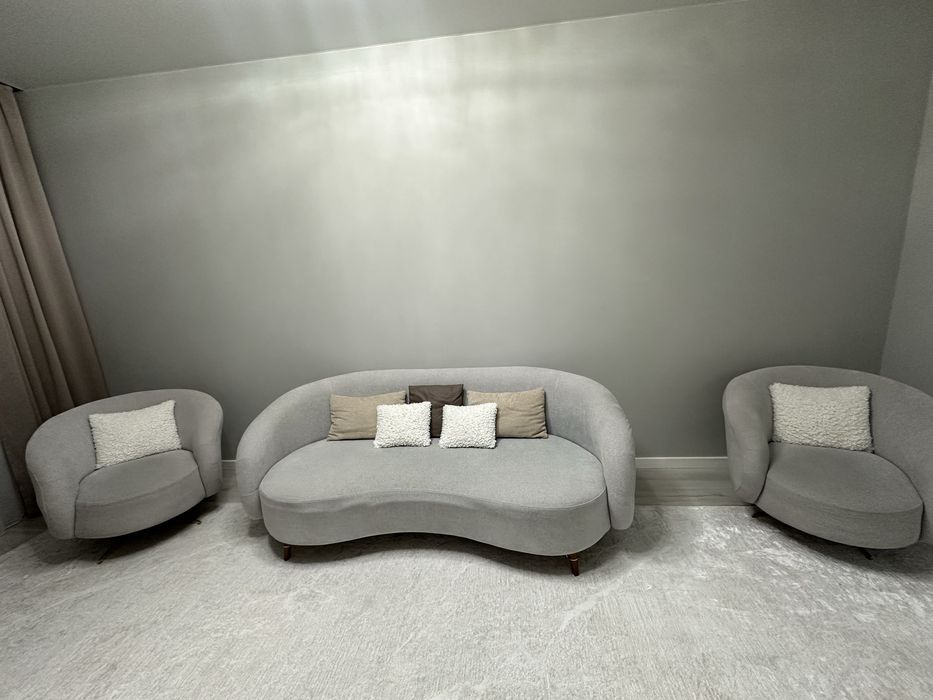 продаю диван +2 кресло