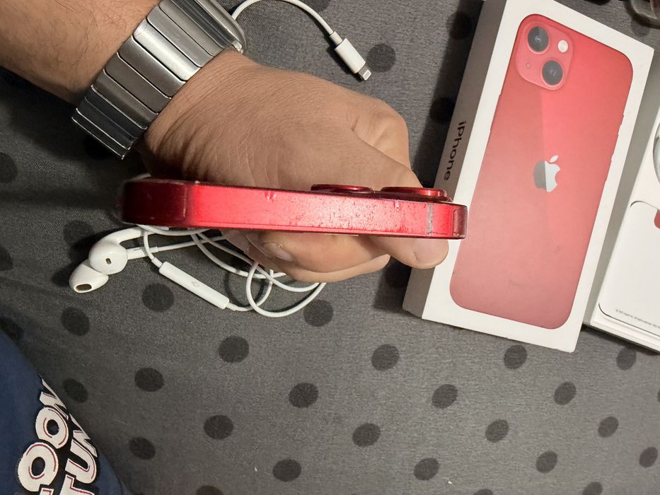 Vand    Iphone   13