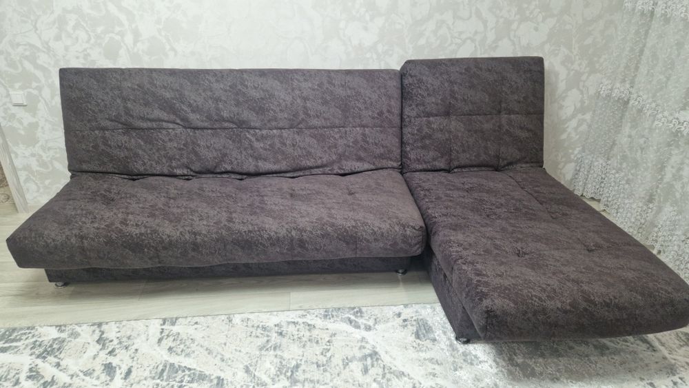 Срочно продам диван