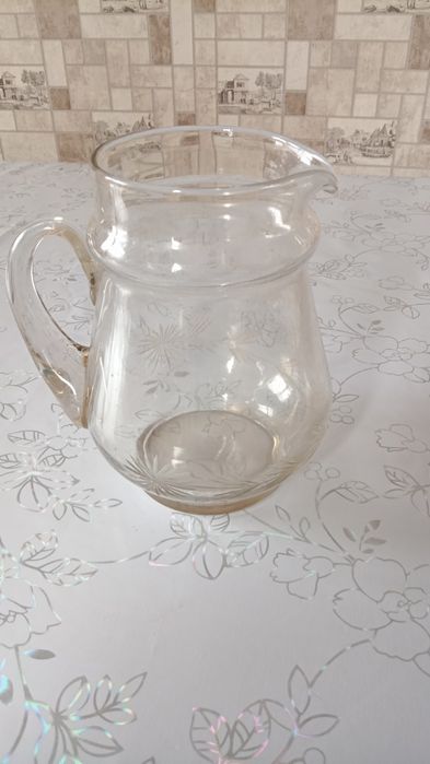 Продаю    кувшины