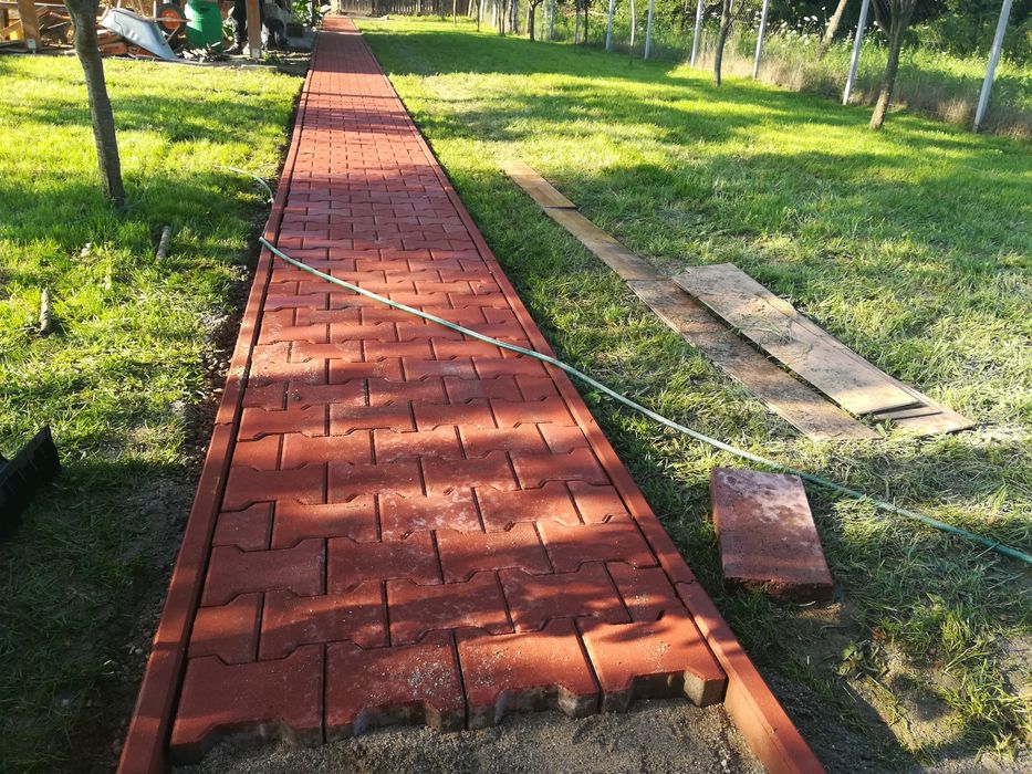 Echipa profesionistă pentru montaj de pavaje