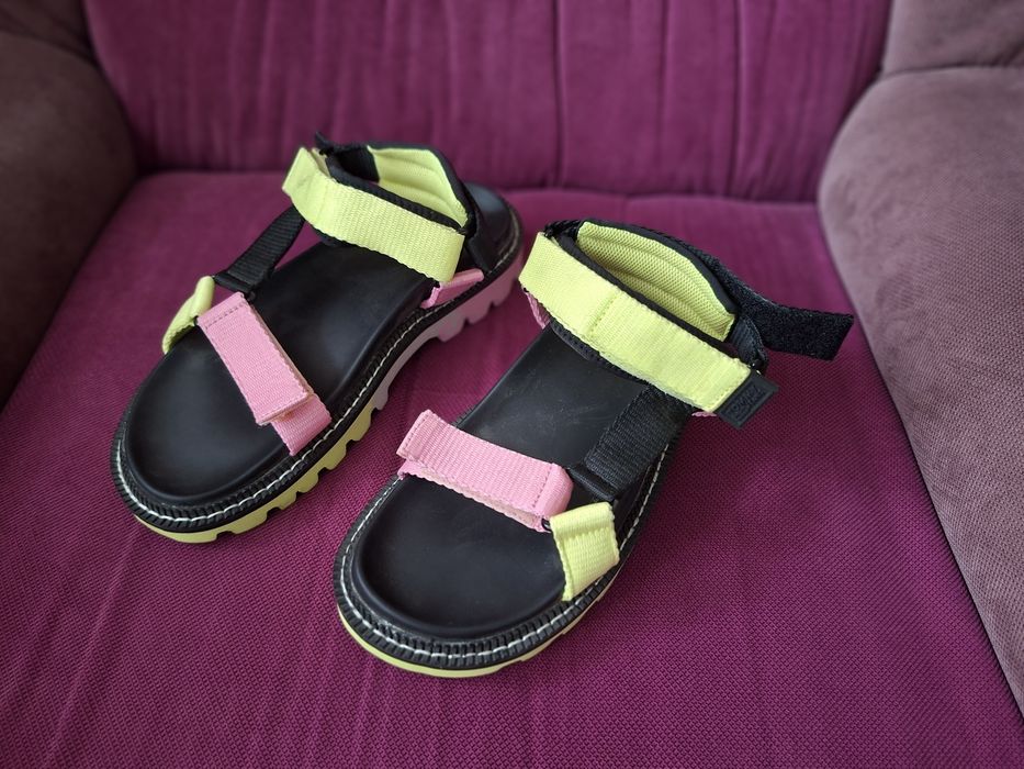 Sandale Tommy Hilfiger Jeans Color Pop mărimea 40