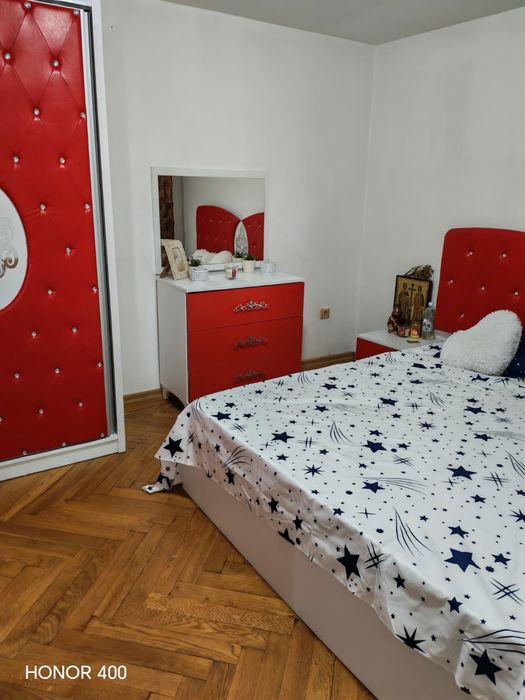 Dormitor nou nefolosit cu saltea noua