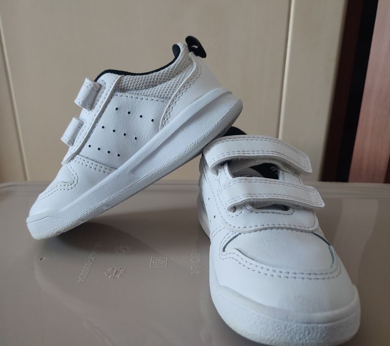 Детски кожени маратонки  Adidas