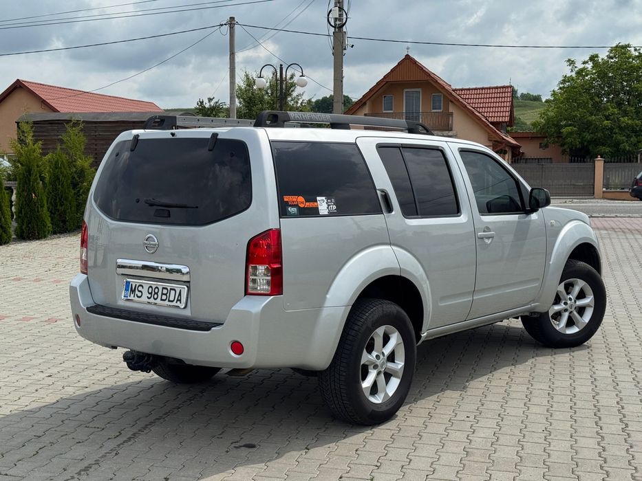 Nissan R51 Pathfinder