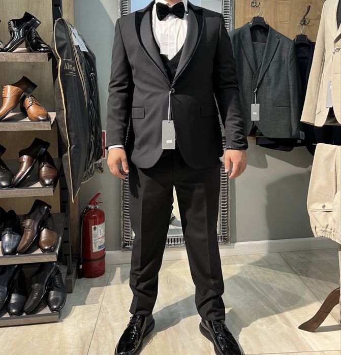 Vand costum ginere Alex Fashion + accesorii