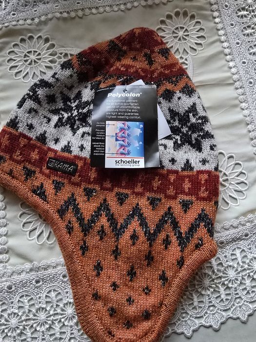 Оригинални ,зимни,  плетени шапки на ,,Kama""