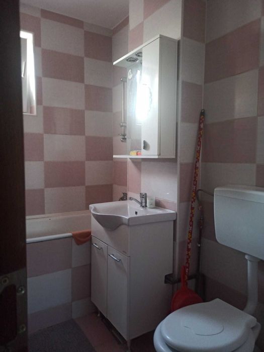 Apartament de închiriat