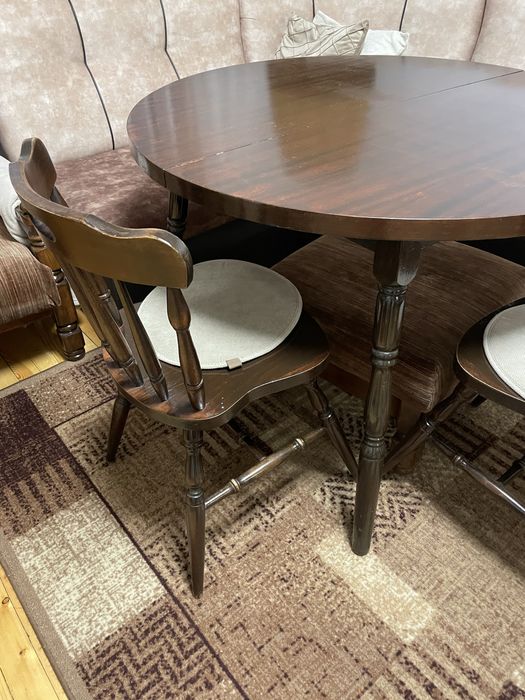 Трапезна разтегателна маса от масив комплект с 4 -ри стола