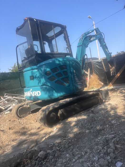 Miniexcavator  si  basculanta 5 tone de inchiriat