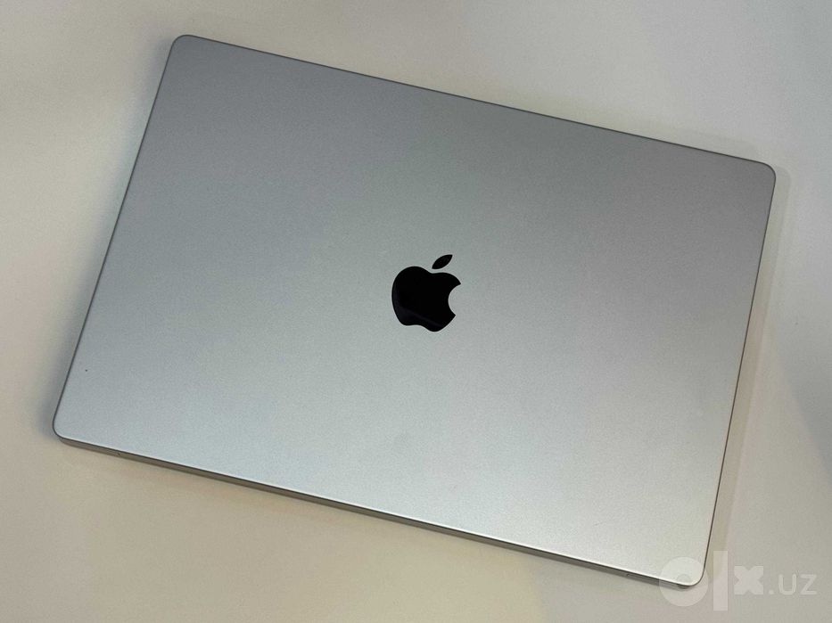 как новый MacBook Pro 16” M3 Pro/ 36Gb / 512GB Black